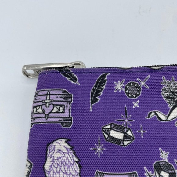 DISNEY LOUNGEFLY cosmetics case / small bag w/ ZIP TOP in PURPLE VILLAINS - VGUC - Picture 13 of 15